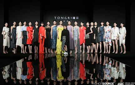 ����������ԭ�����ʱװ��DAY1 | ΢���Լ����ߺ�����磬����һ����·��